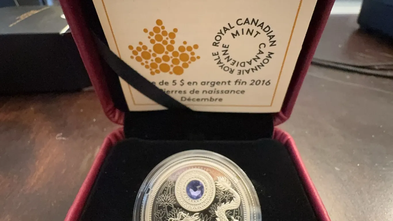 2016 $5 Fine Silver Coin Birthstones December Royal Canadian Mint with Swarovski Crystal