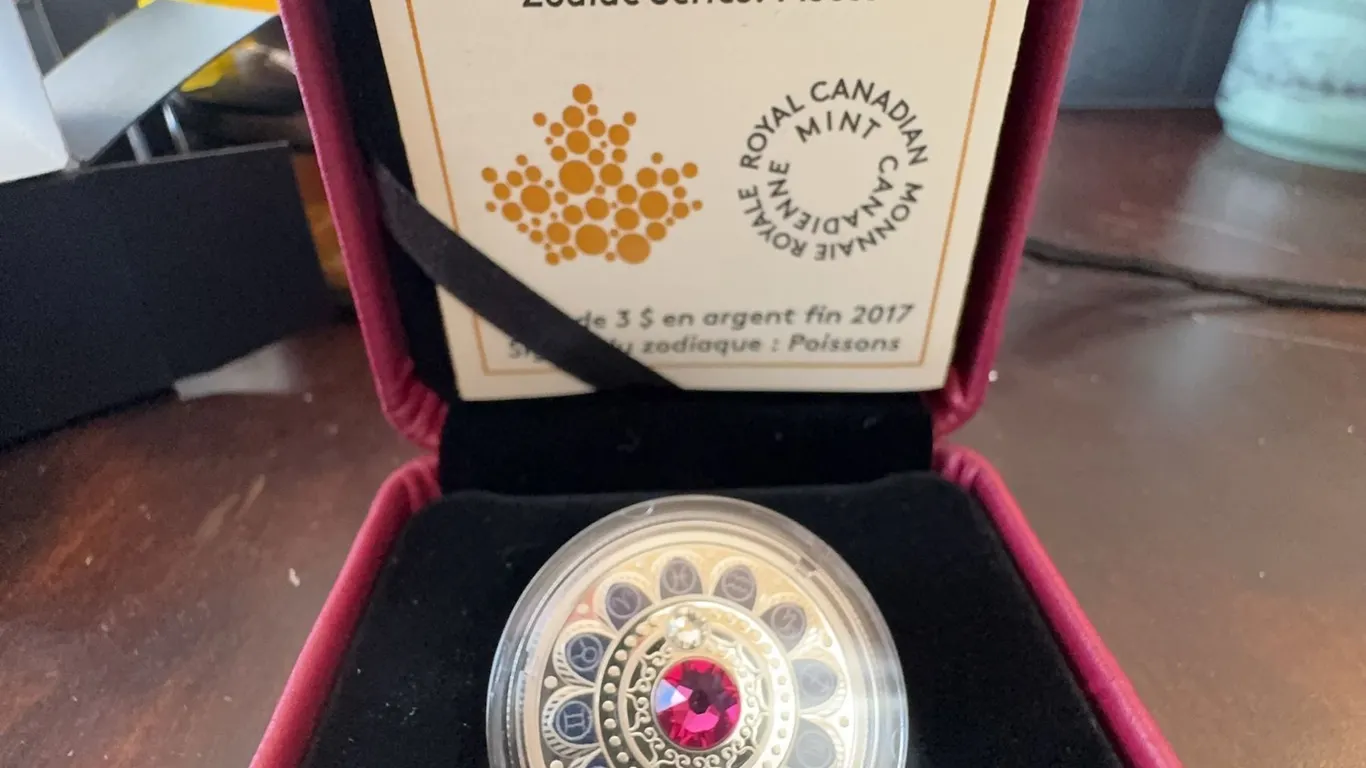 2017 $3 Fine Silver Coin Zodiac Series: Pisces With Swarovski Crystal, Royal Canadian Mint
