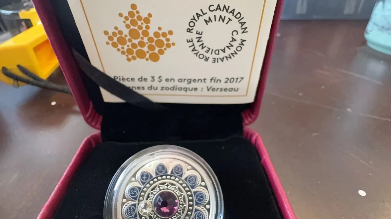 2017 $3 Fine Silver Coin Zodiac Series Aquarius Royal Canadian Mint in Display Case