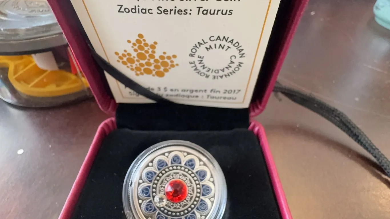 2017 $3 Fine Silver Coin Royal Canadian Mint Zodiac Series Taurus with Swarovski Crystal