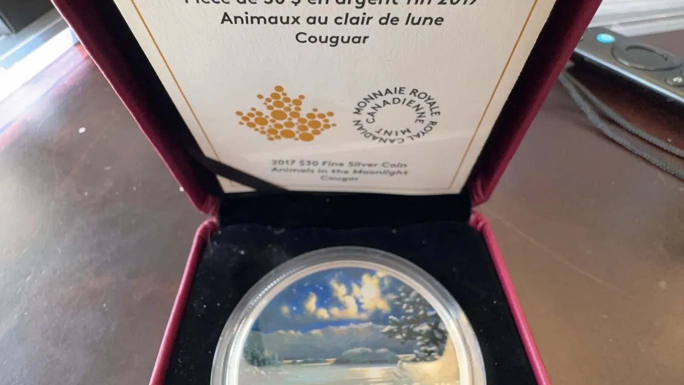2017 $30 Fine Silver Coin Moonlight Animals Cougar Royal Canadian Mint 62.67g