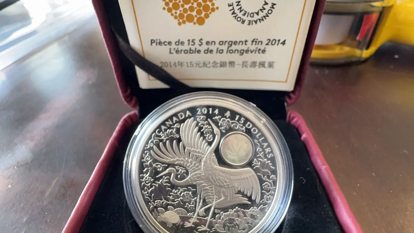 2014 $15 Fine Silver Coin Maple of Longevity Royal Canadian Mint with Case