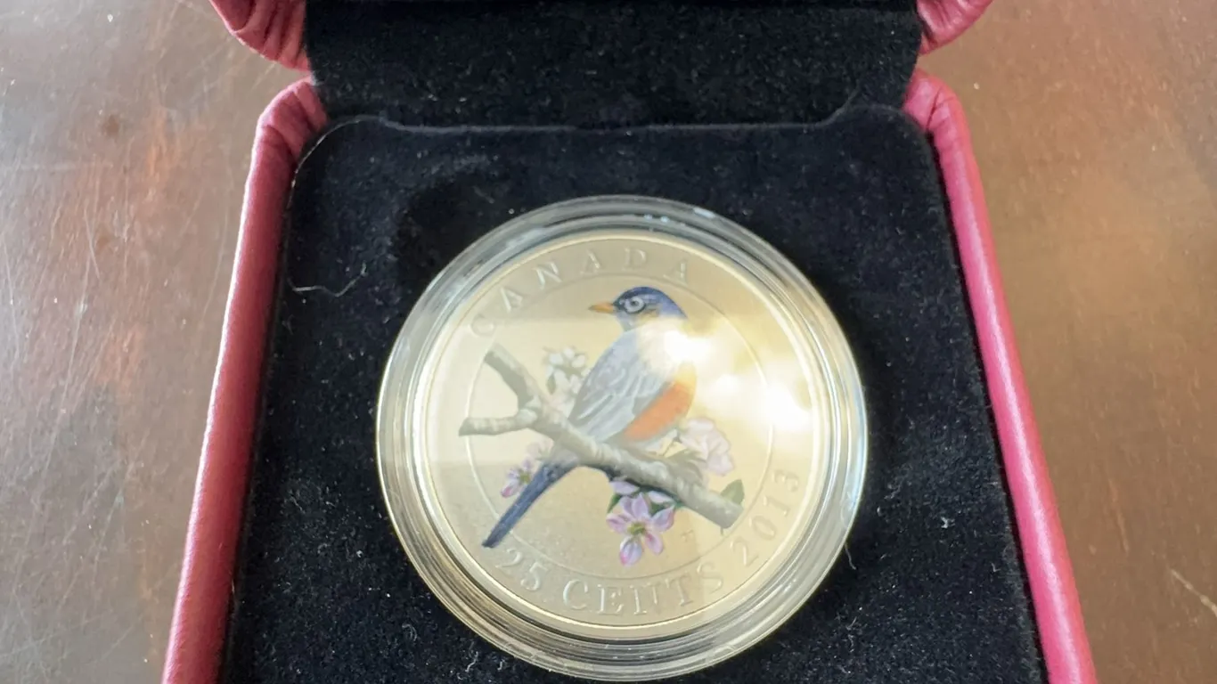 2014 Canada 25 Cents Coloured Songbird Coin Cupronickel in Case