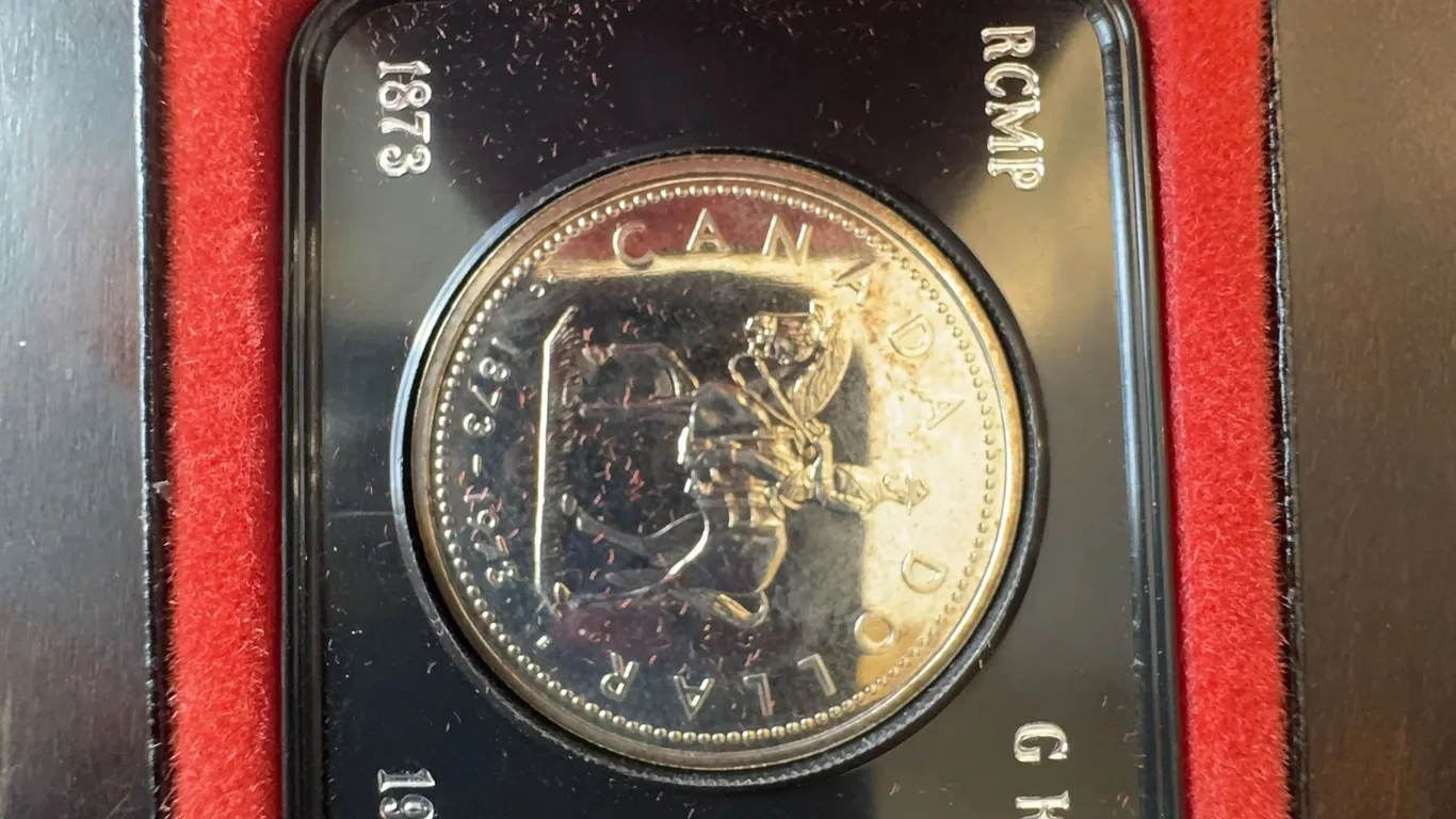 1973 RCMP Centennial Canadian Silver Dollar in Case