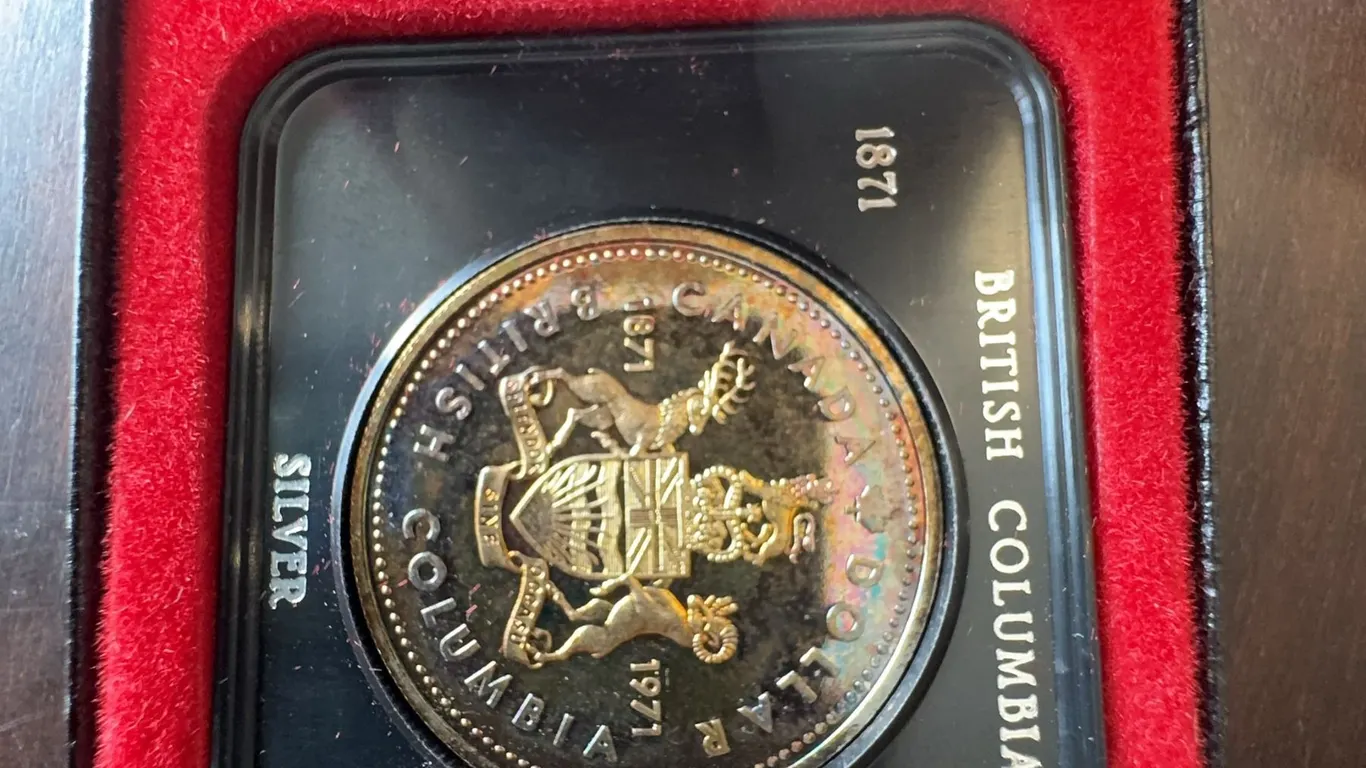 1971 Canada British Columbia Centennial Silver Dollar Coin in Case