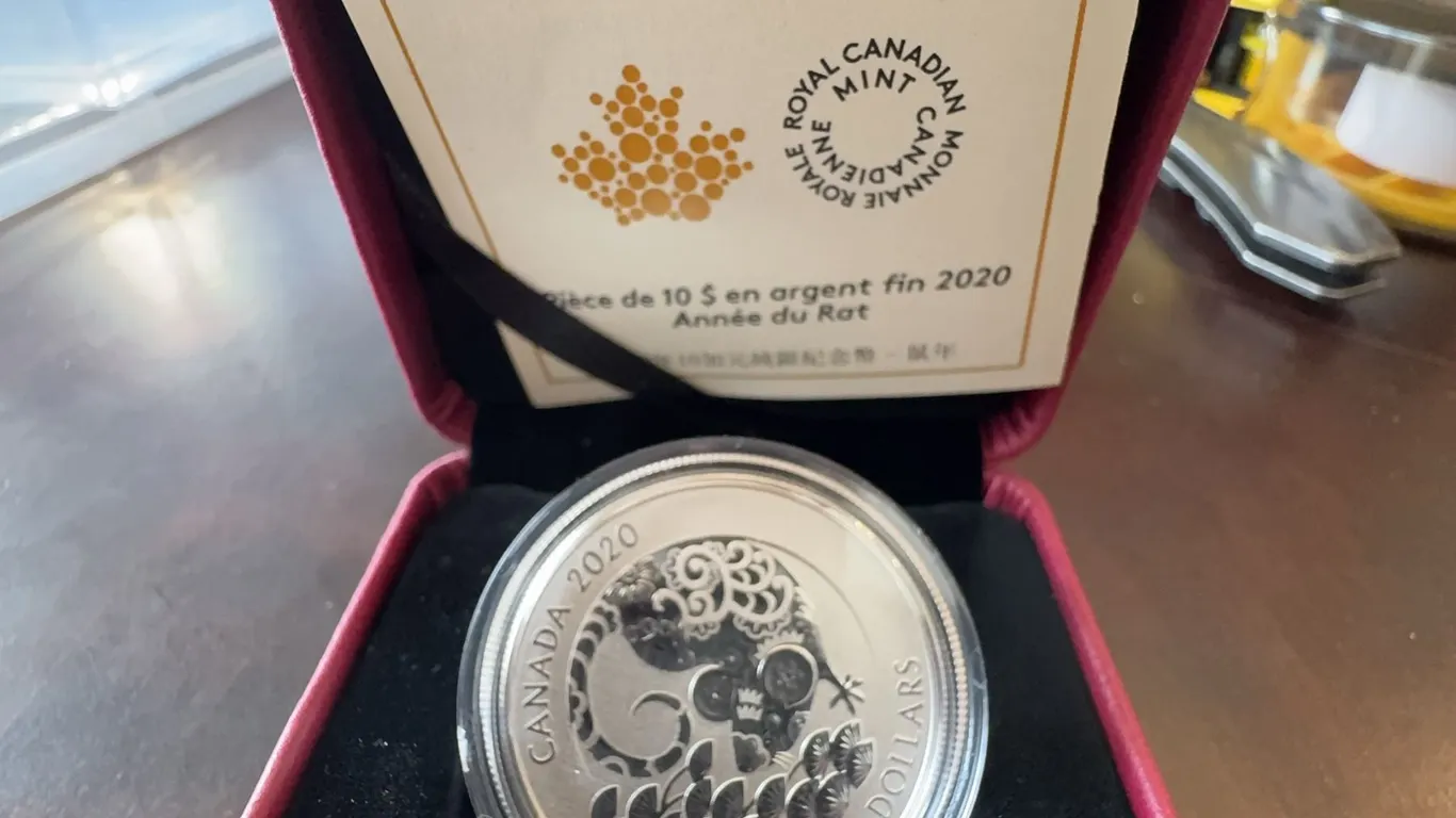 2020 $10 Fine Silver Coin Royal Canadian Mint Year of the Rat with Case