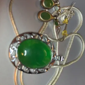 11.8g 925 Silver Necklace with Green Stone Pendant, 18K Gold Plated, Includes Earrings