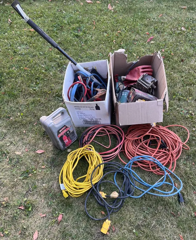 Automotive Tools, Extension Cords, Jumper Cables, Motomaster Jack, Parts