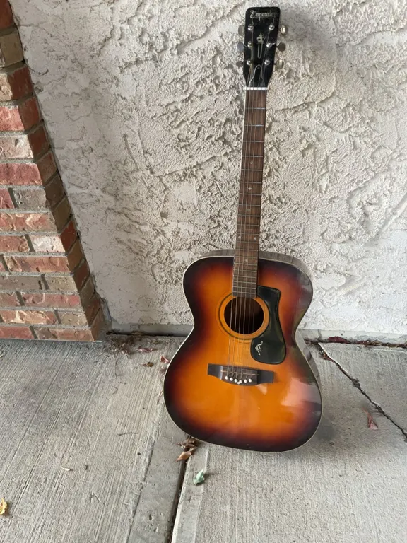 Emperador Acoustic Guitar with Sunburst Finish and Black Pickguard