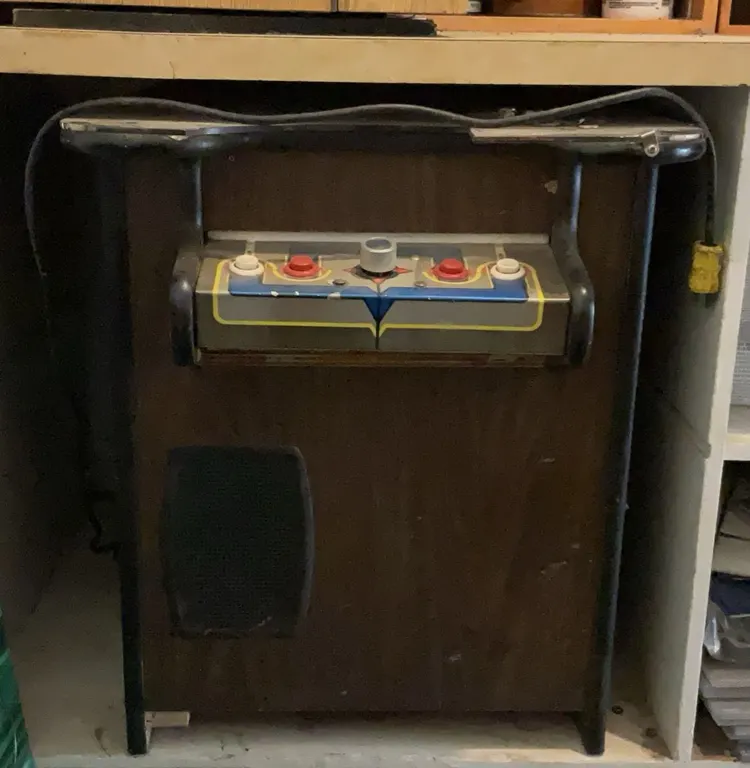 Break the Bricks - Arkanoid Cocktail Arcade Table with Spinner Knob, 25 Cent Coin Door, Powers On