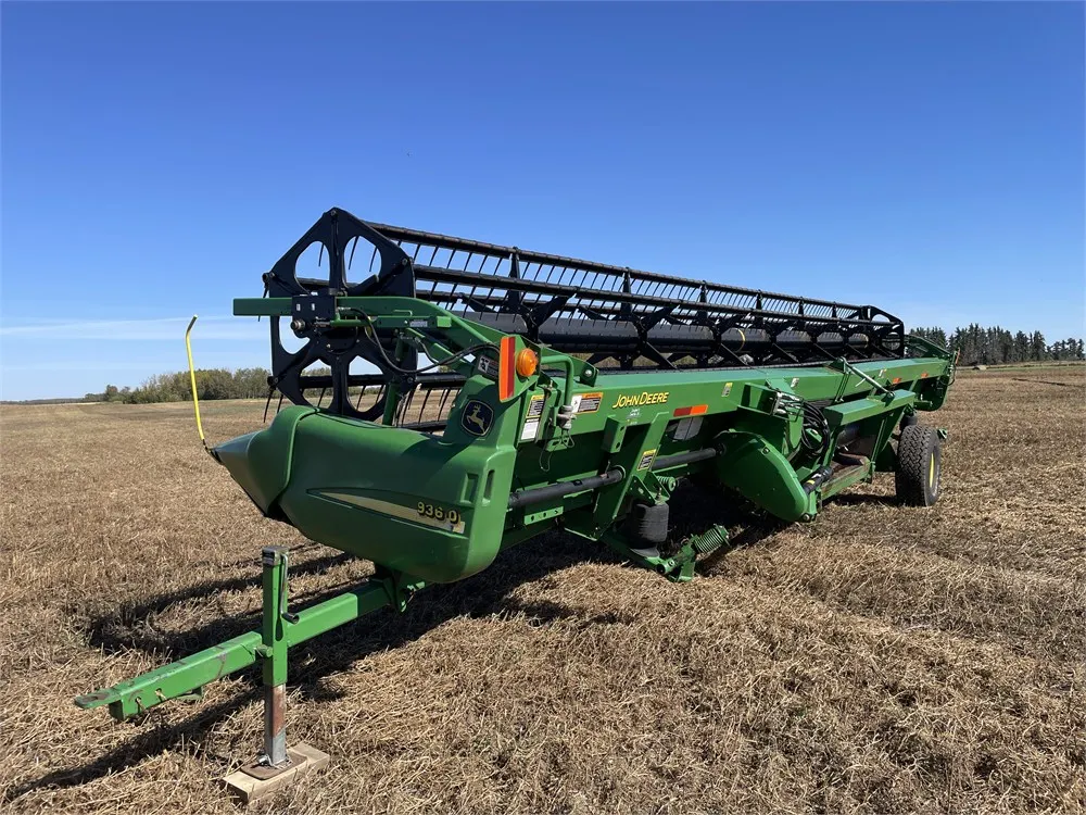 2006 JOHN DEERE 936D 36 Ft. Draper Header w/ Transport