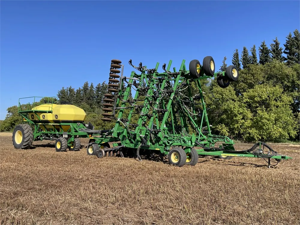 2012 JOHN DEERE 1830X Air Drill w/ 2012 JOHN DEERE 1910 Tow Behind Air Cart