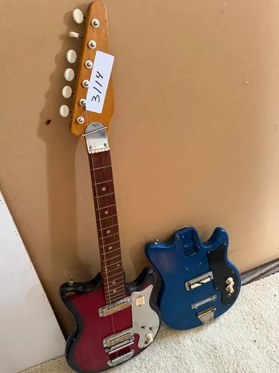 Electric Guitar and Guitar Part