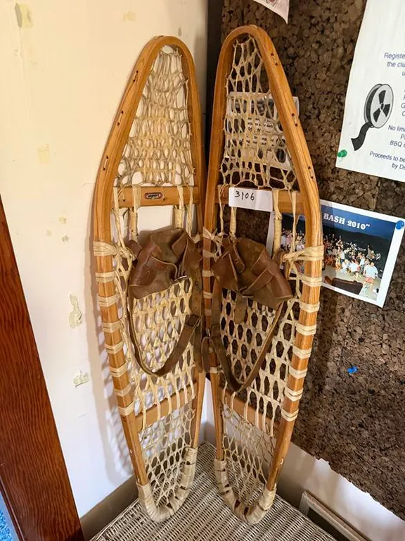 Pair Medium Snow Shoes - 36"