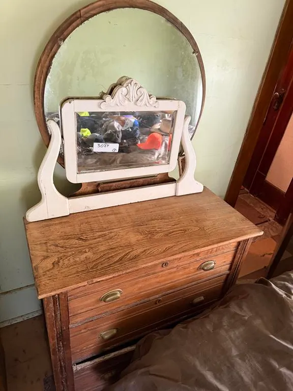 (3) Vintage Dressers and Mirrors