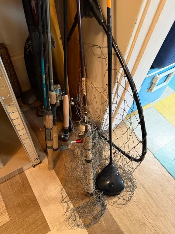 Fishing Rods, Reels, Golf Clubs & Oar