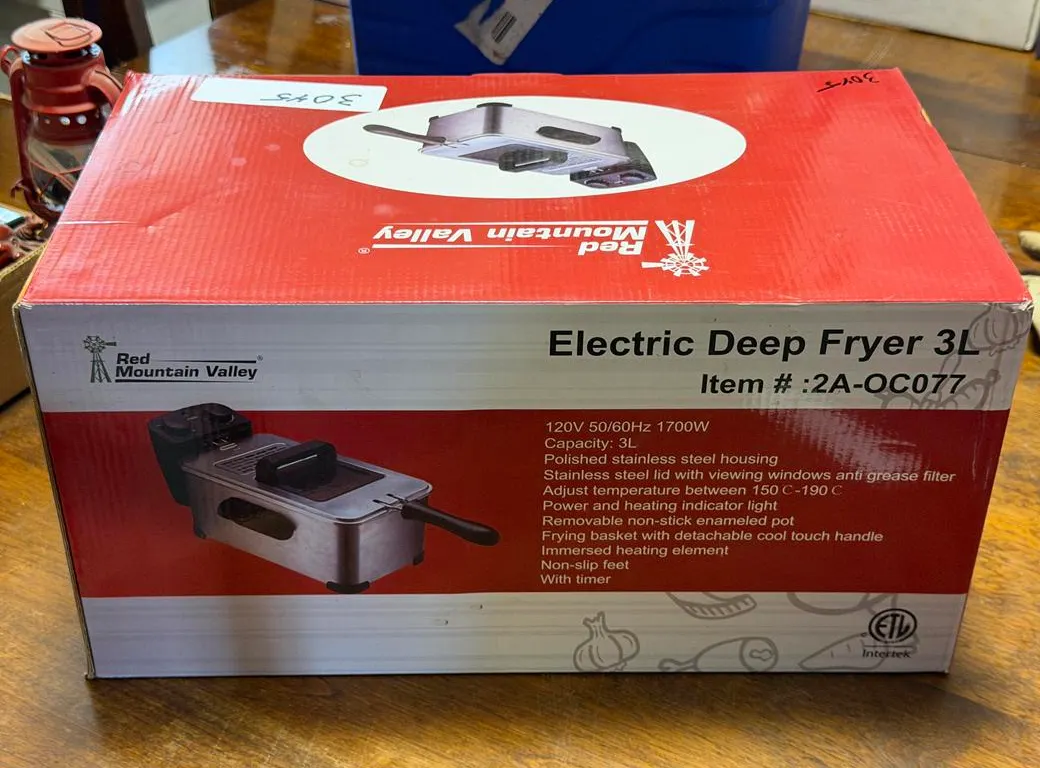 Unused Electric Deep Fryer 3L