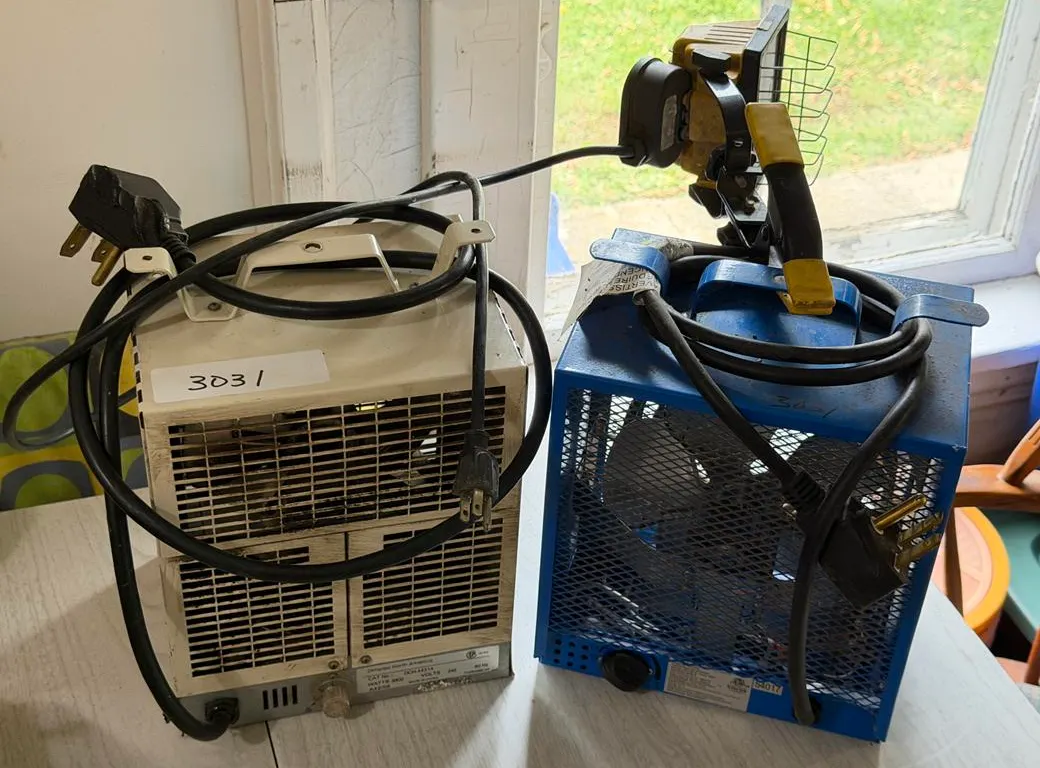 (2) 240V Heaters and Lamp