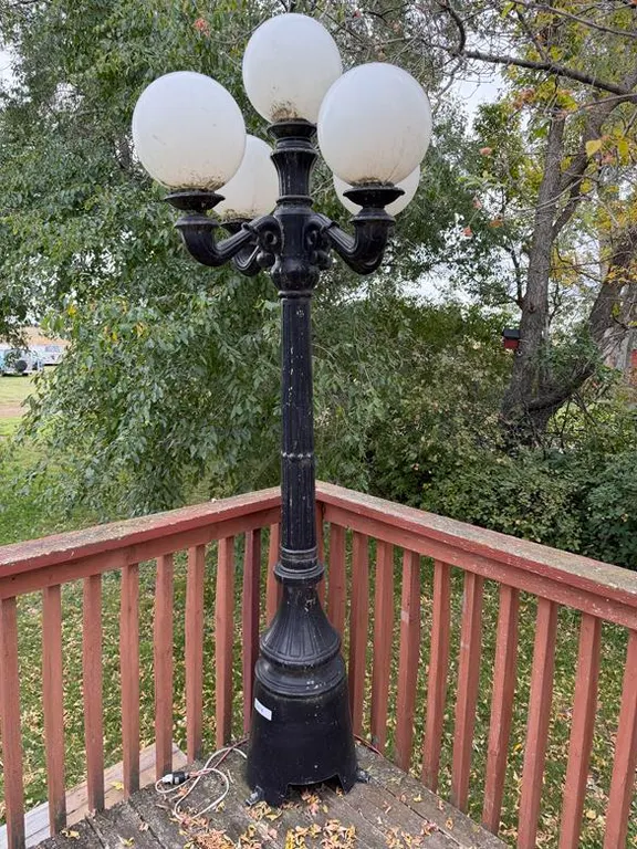 5-Globe Steel Street Lamp 98" Tall