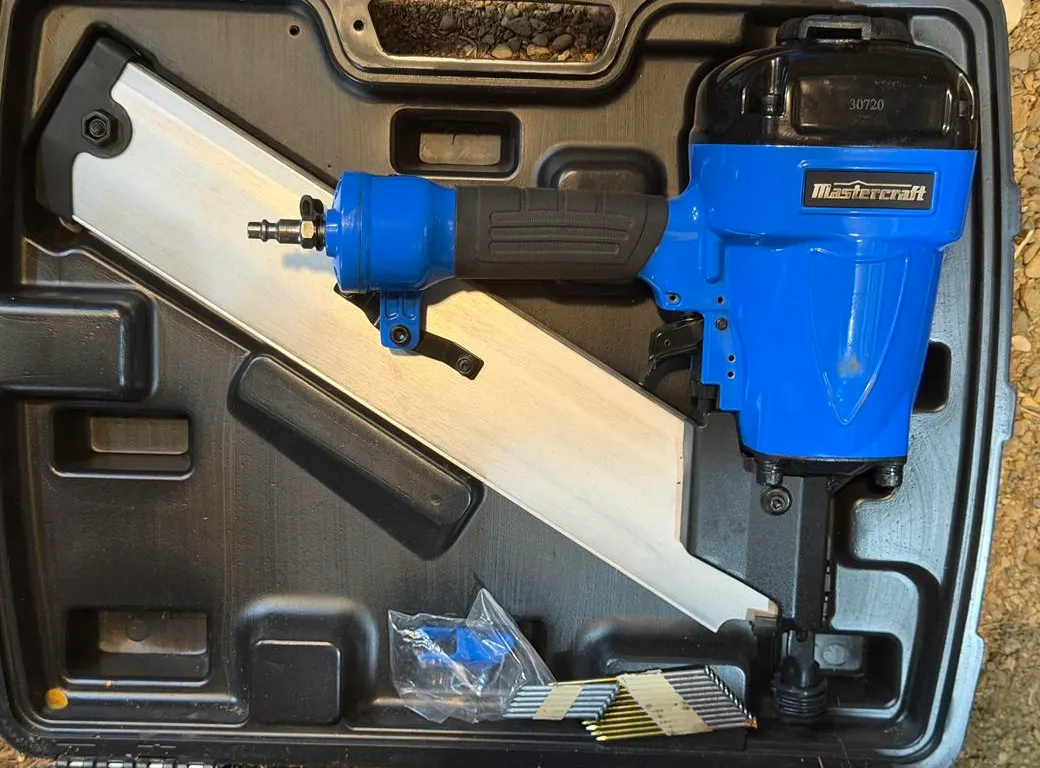 Unused Mastercraft Pneumatic Framing Nailer
