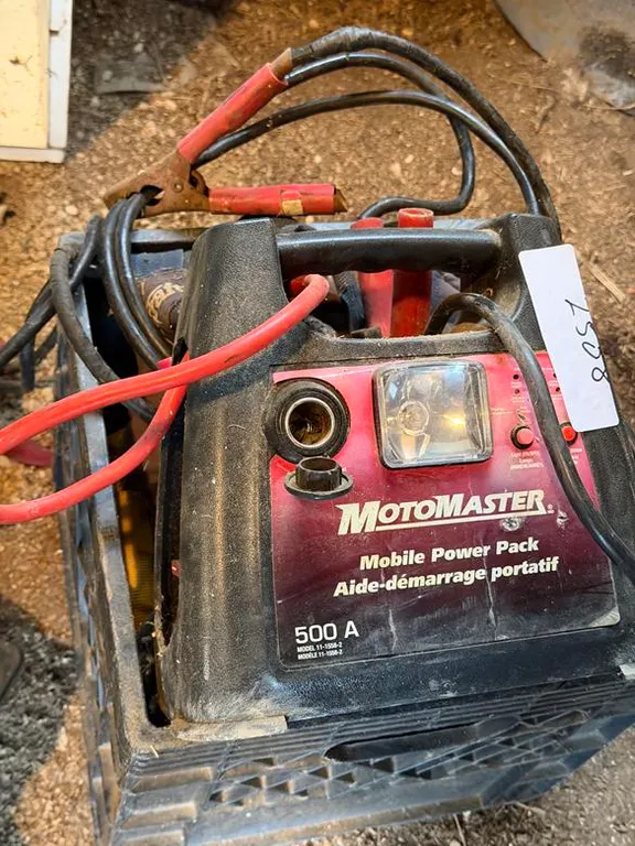 MotoMaster Mobile Power Pack (500A)