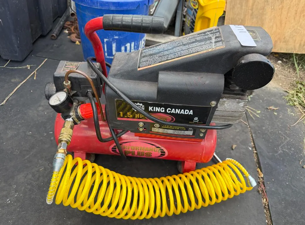 King Canada 1.5 HP Air Compressor and Hose