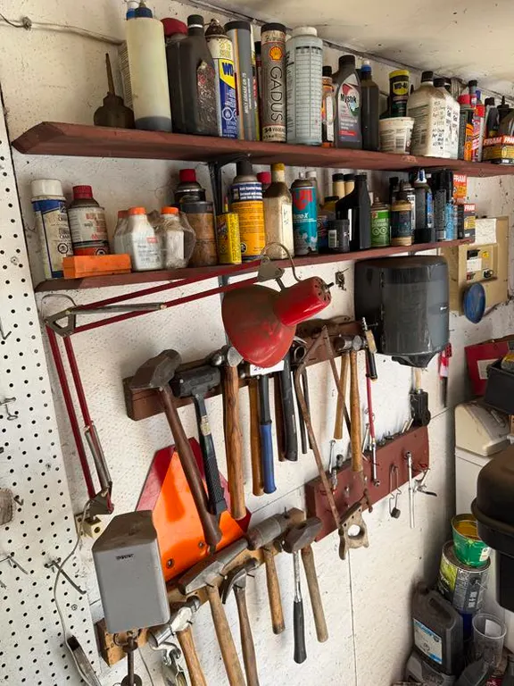 Hand Tools on Board and Lubricants