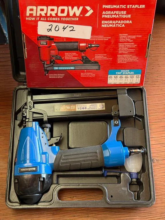 Arrow Air Stapler and Mastercraft Air Stapler