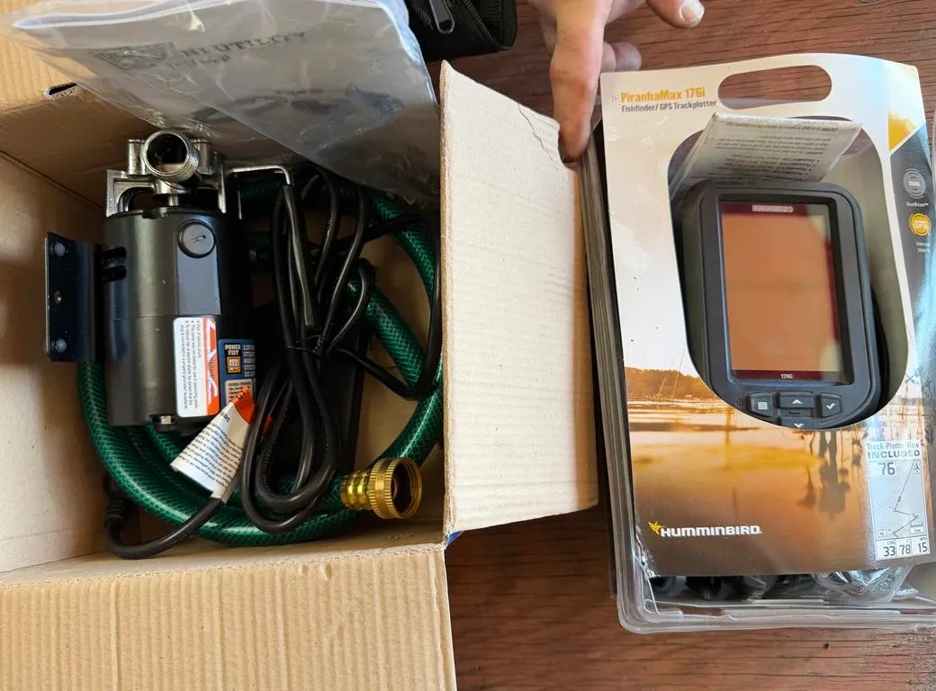 Piranha Fish Finder and 115V Mini Utility Pump