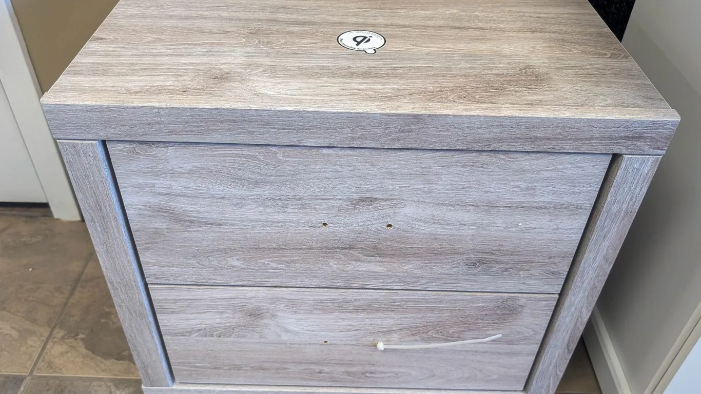 ONSITE: ASHLEY 2 TONE VESSALLI 2-DRAWER NIGHTSTAND