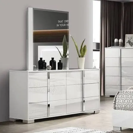 ONSITE: FURNITURE OF AMERICA SINISTRA WHTE DRESSER