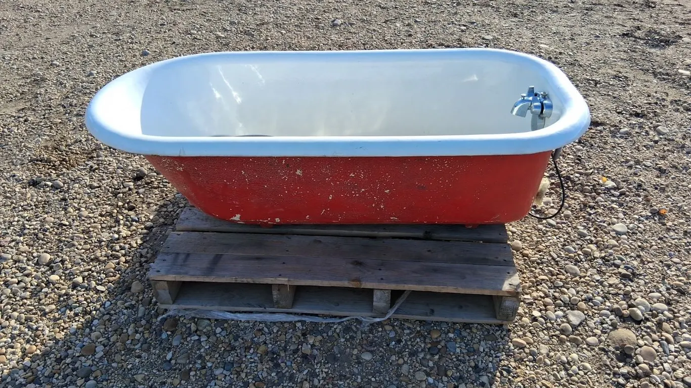 Cast Iron Bathtub
