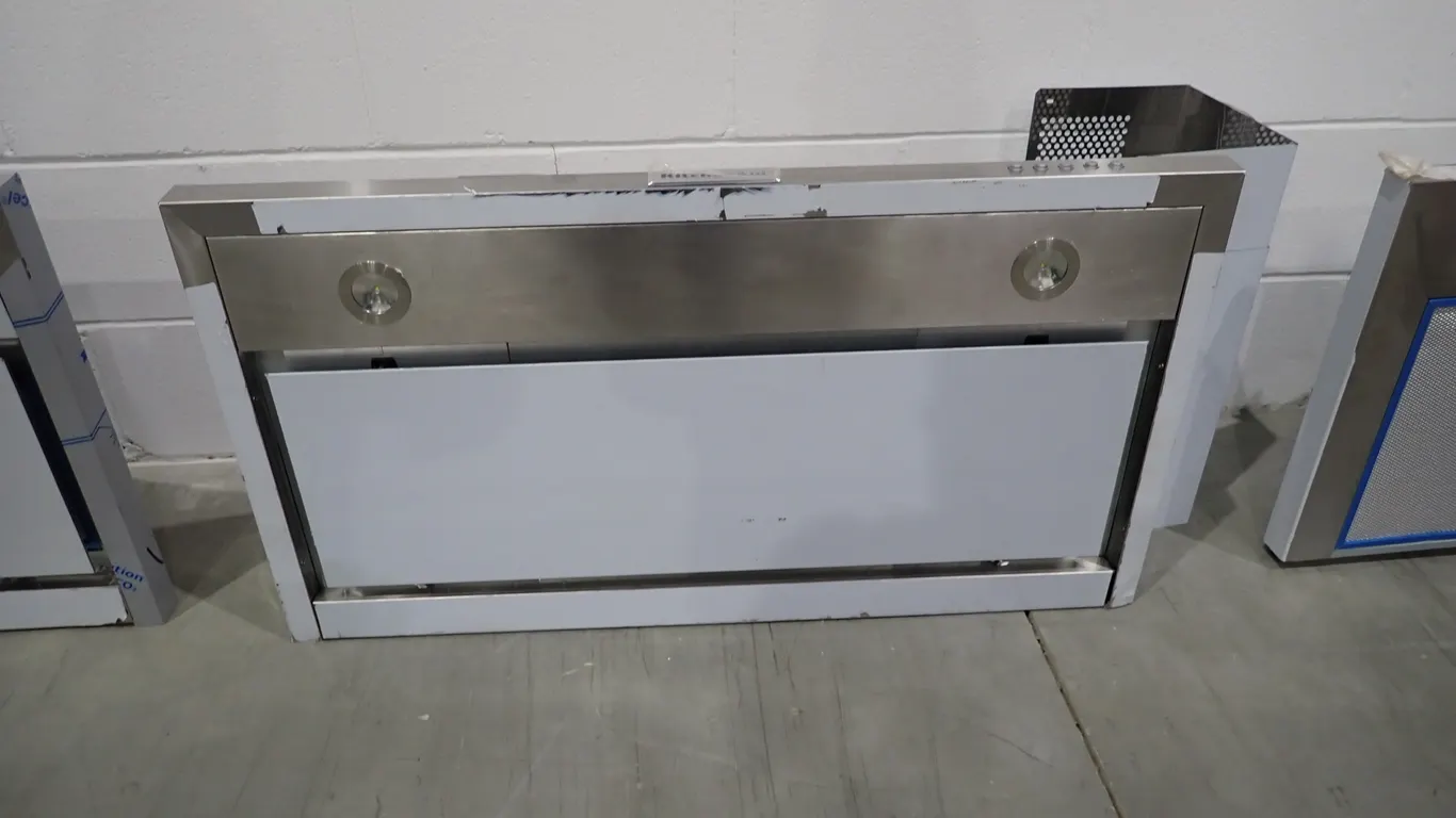 KitchenAid KVWB406DSS Stainless 36" 400cfm Wall Mount Chimney Hood- NOTE: PLEASE INSPECT.