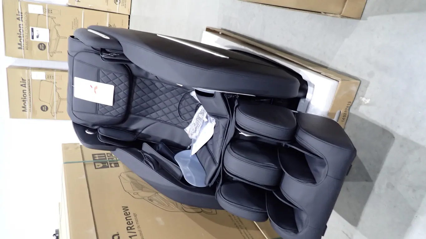 Cozzia CZ-9201/Renew Black/Black Leather Massage Chair.