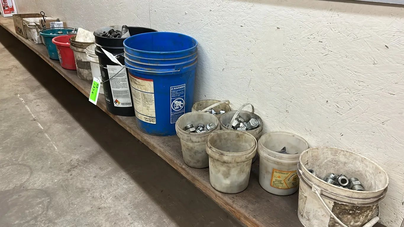 Approx. 16 Containers of Assorted Hydraulic Black Pipe