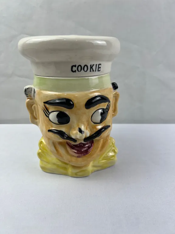 vintage cookie jar