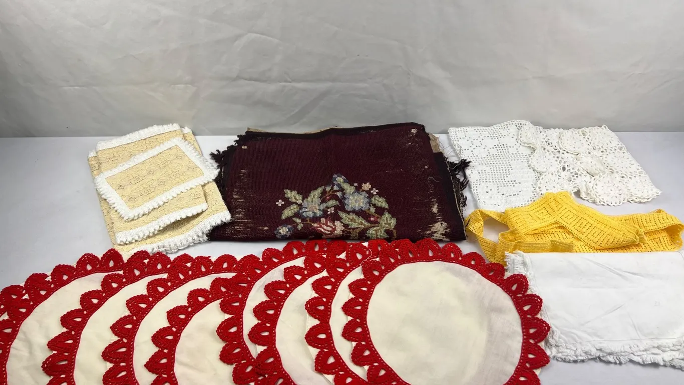 vintage table covers