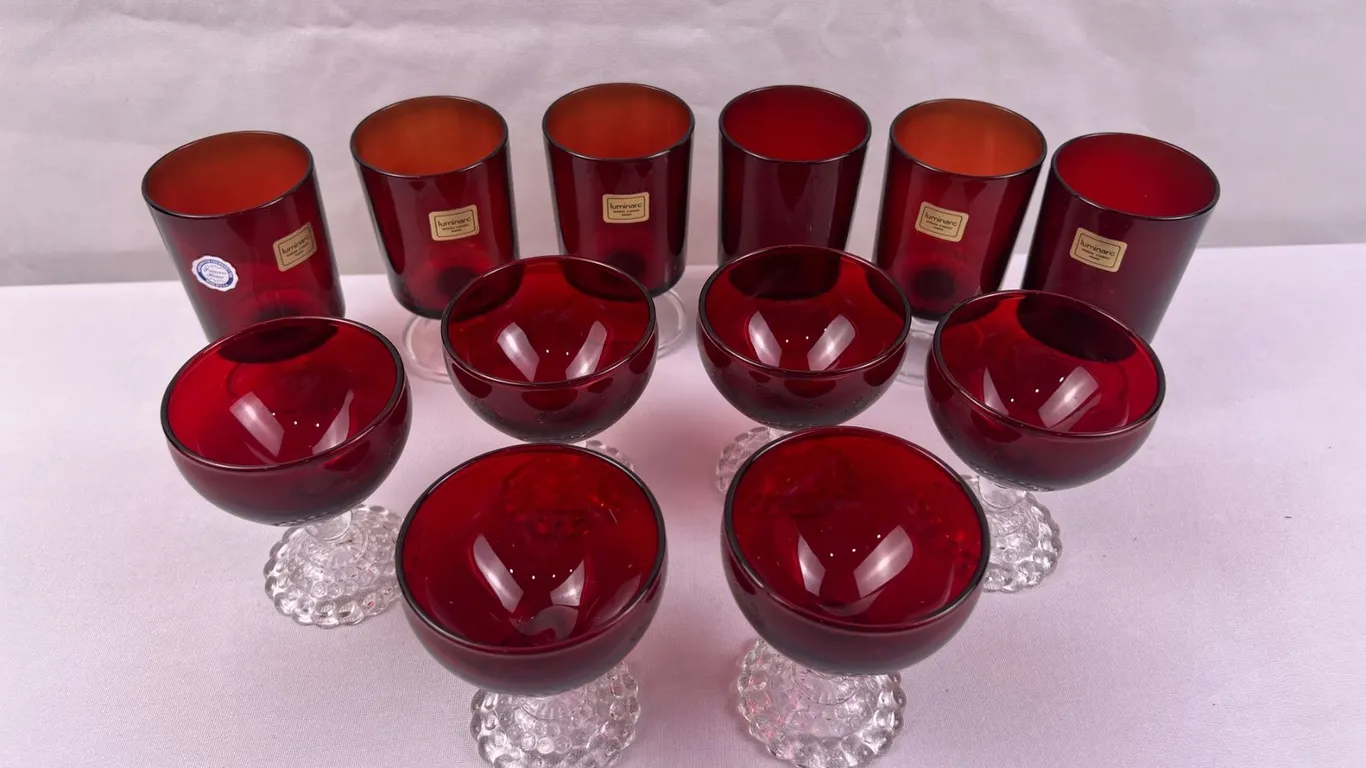 1970s red glass drinking glasses