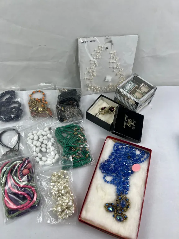 Lot of costume jewelry