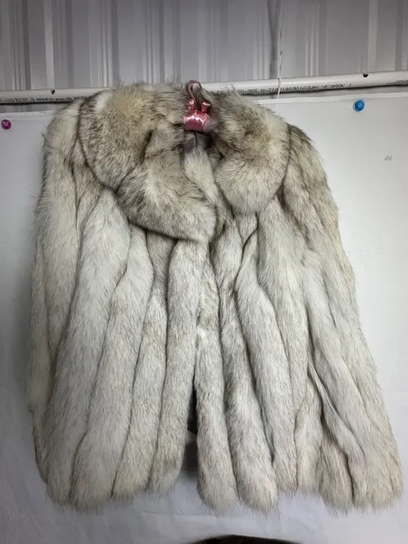 FUR JACKET (FUR UNKNOWN) -