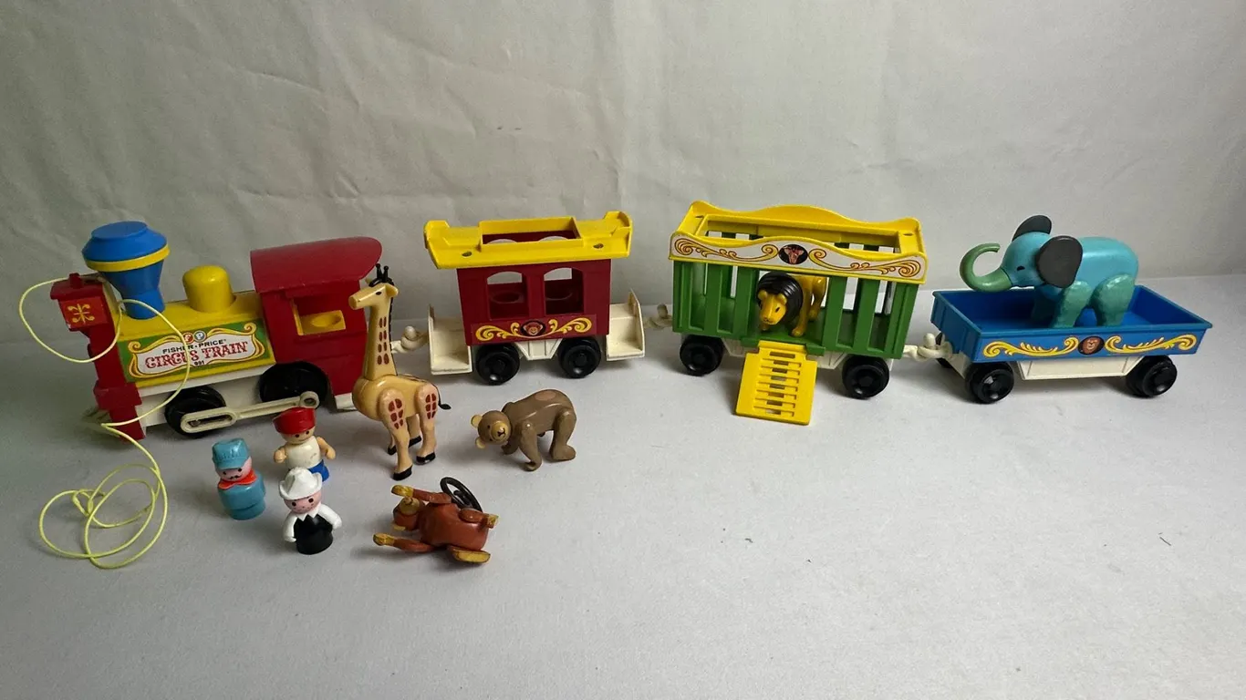 12 PIECES FISHER PRICE 1970'S TRAIN - WORKS