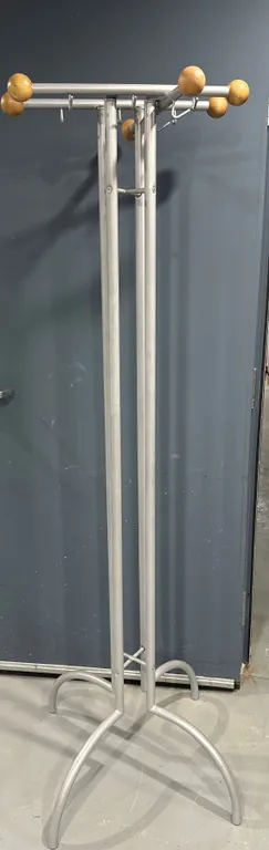 COAT RACK 70" HIGH