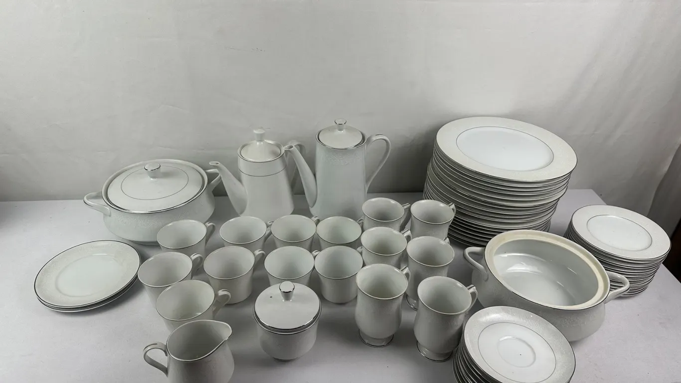 67-Piece Fine China Lovelace Pattern by Crown Royal