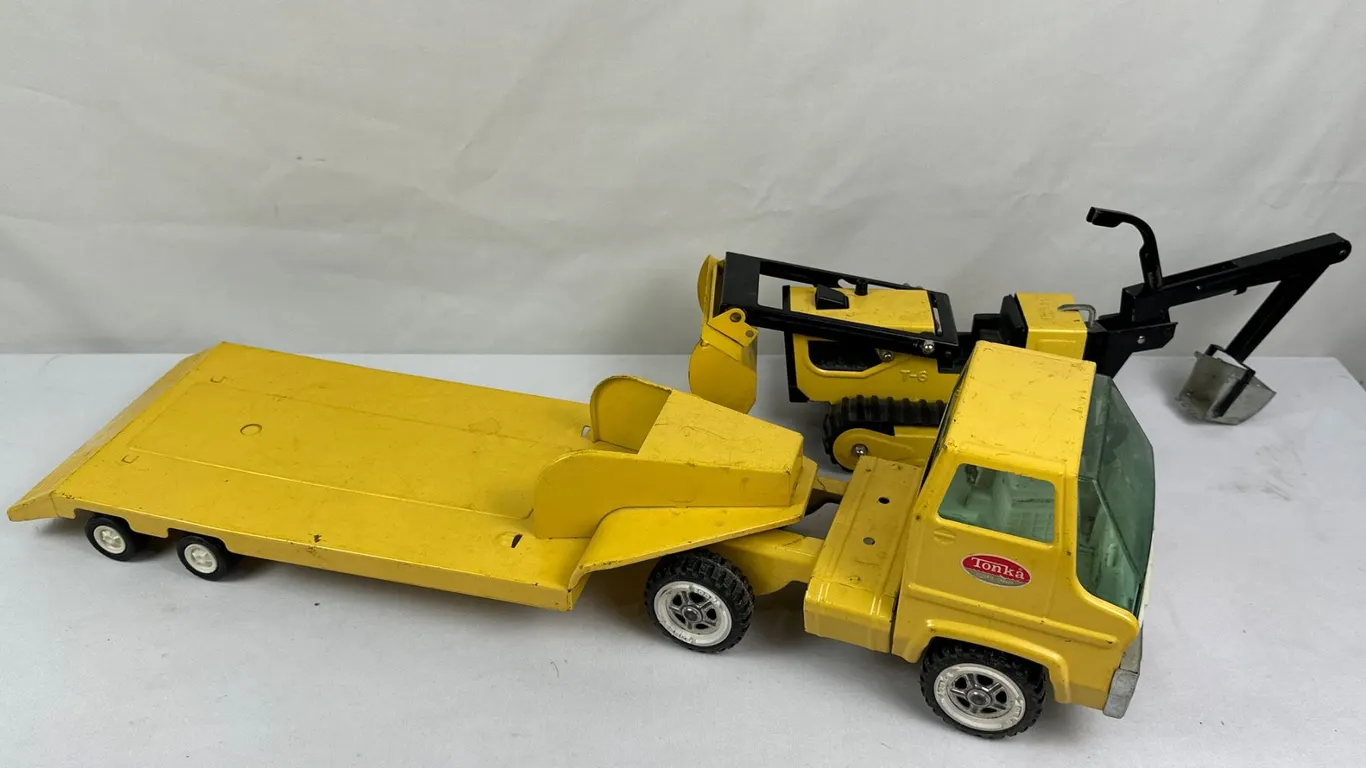 Tonka Tractor & Trailer With Tonka Backhoe