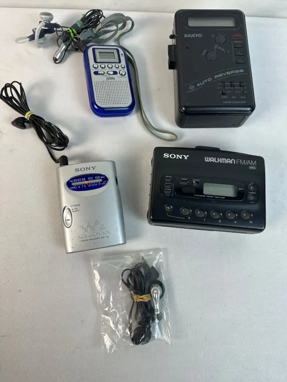 Sony & Sanyo Walkman with Radio & Sony & Jwin Am/Fm