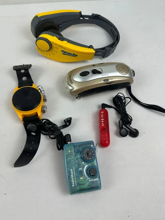 Assorted Vintage Portable Radios