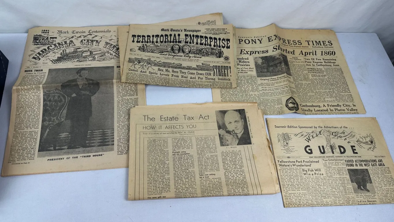 Newspapers 1960 Mark Twain Newspaper / Pony Express Times