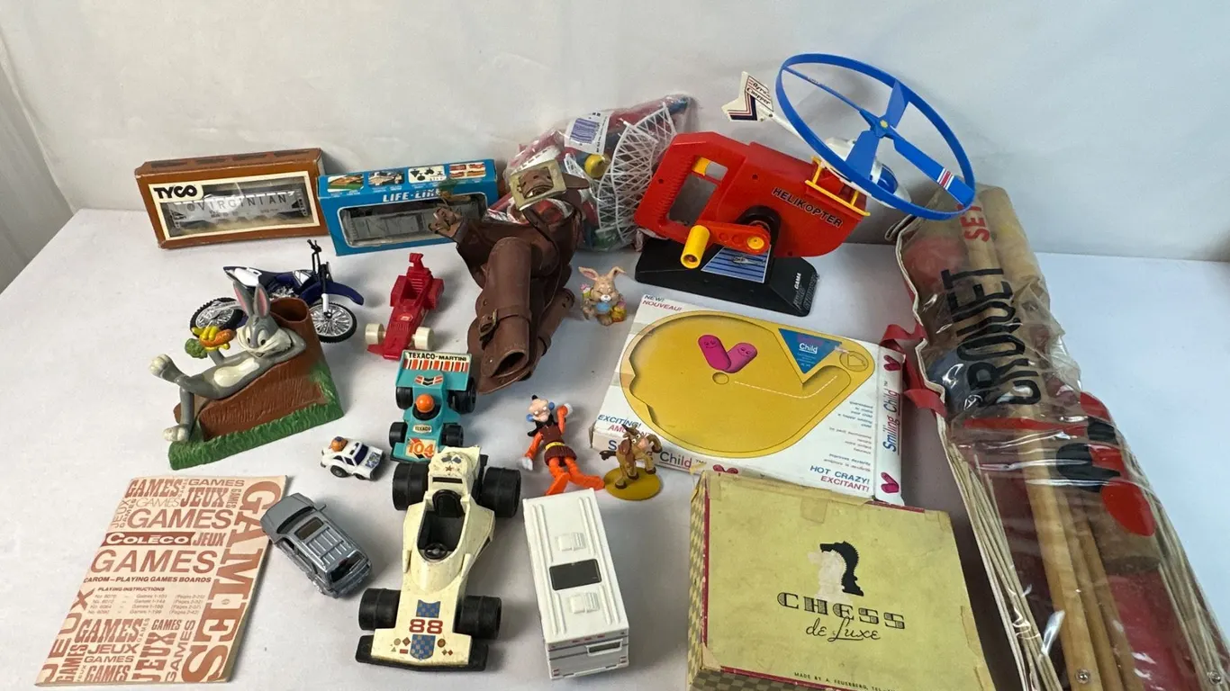 Box Vintage Toys