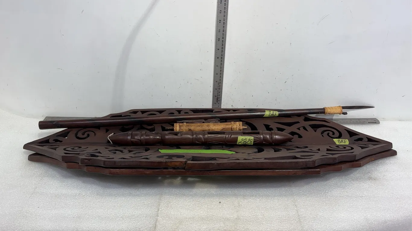 Dayak War Shield, Blow Dart Gun, War Rattle, Approx. 5 Items *Unreserved*