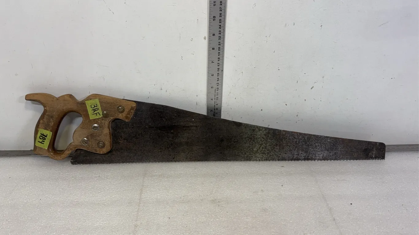 24" Carpentry Handsaw *Unreserved*
